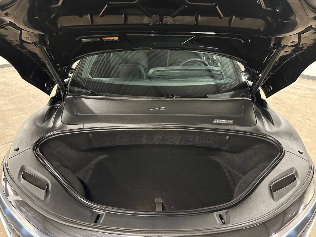 Used 2025 Lucid Air Grand Touring image 4