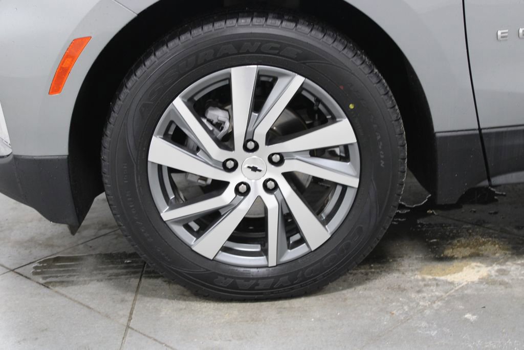 Used 2023 Chevrolet Equinox Premier FWD image 18