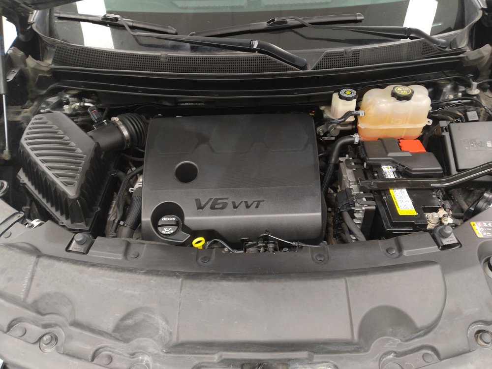 Used 2022 Chevrolet Traverse LT image 30