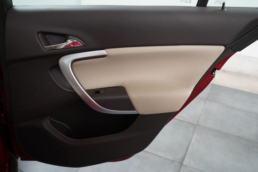 Used 2014 Buick Regal FWD image 24