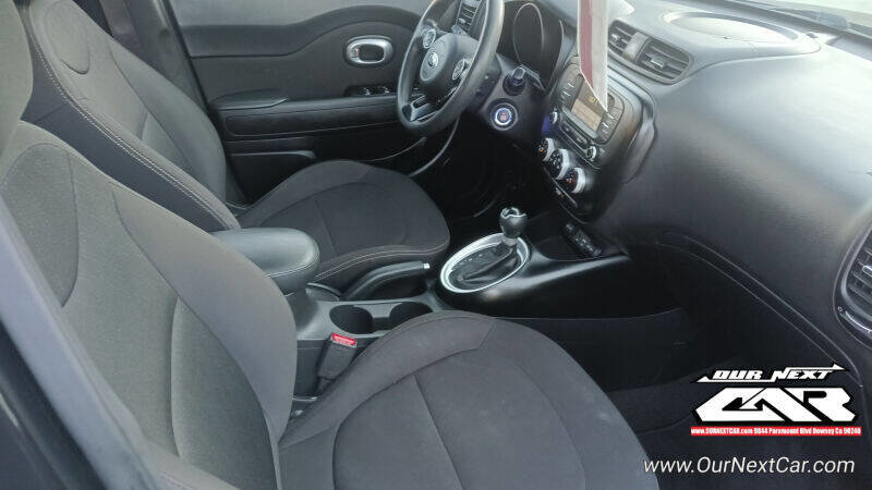 Used 2019 Kia Soul Base 4dr Crossover 6A image 3