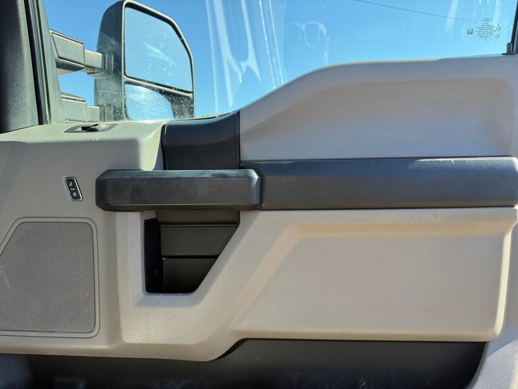 Used 2021 Ford F350 XL w/ Power Equipment Group AWD/4WD image 17