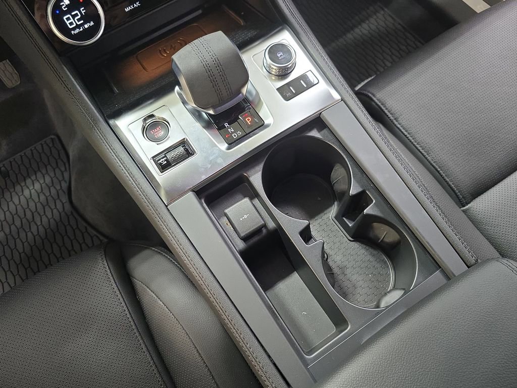 Used 2023 Jaguar F-PACE S image 25