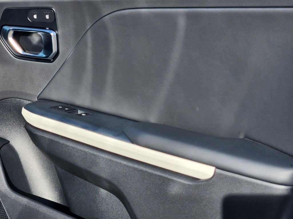 New 2025 Kia K4 GT-Line Turbo image 15