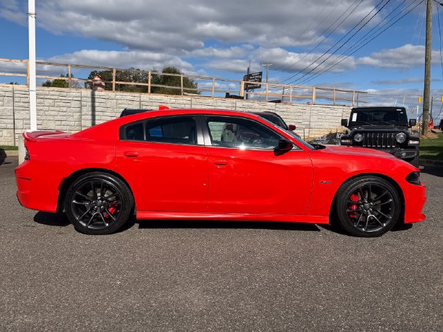 Used 2023 Dodge Charger R/T w/ Plus Group RWD image 6