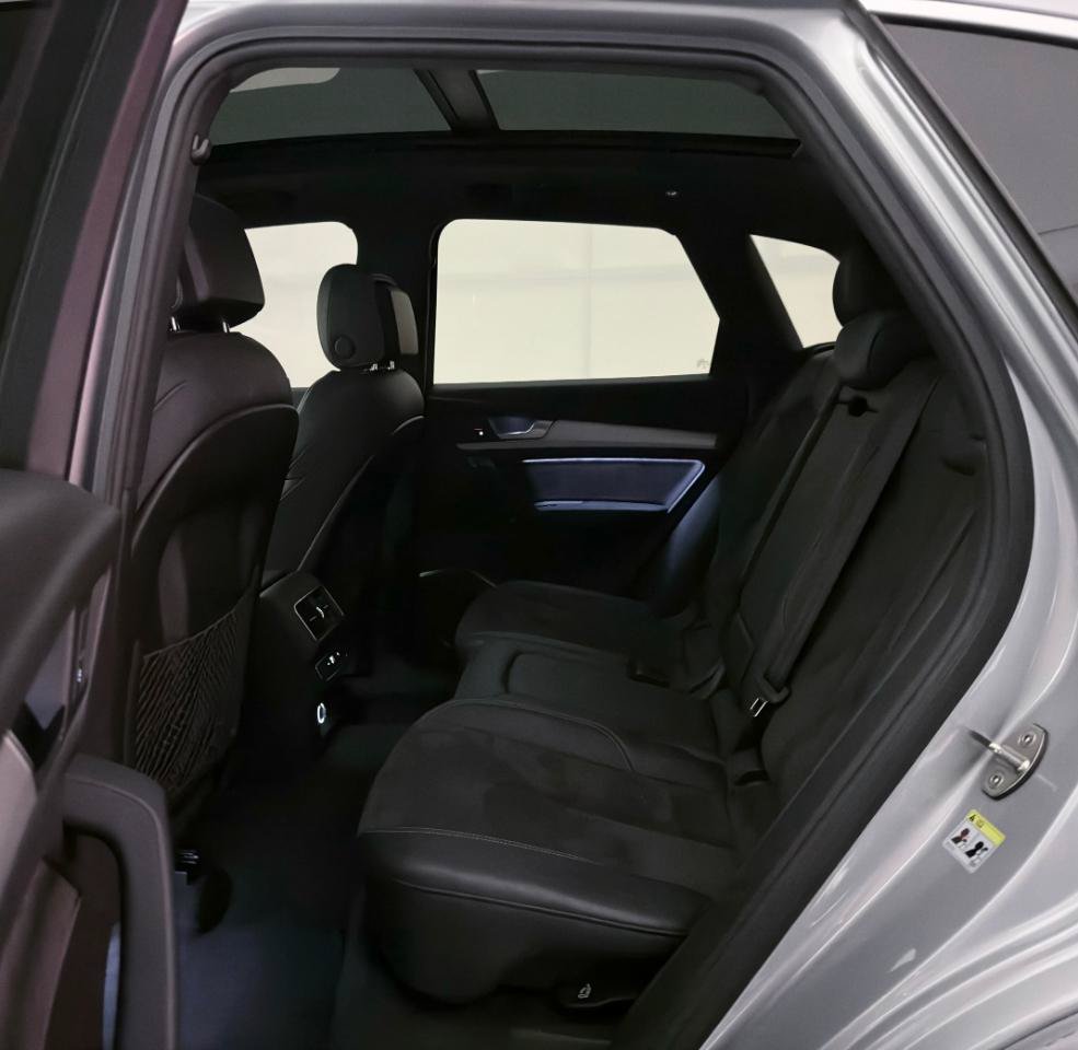 Used 2019 Audi SQ5 Premium w/ Convenience Package AWD/4WD image 23