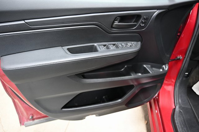 Used 2025 Honda Odyssey Sport-L image 28