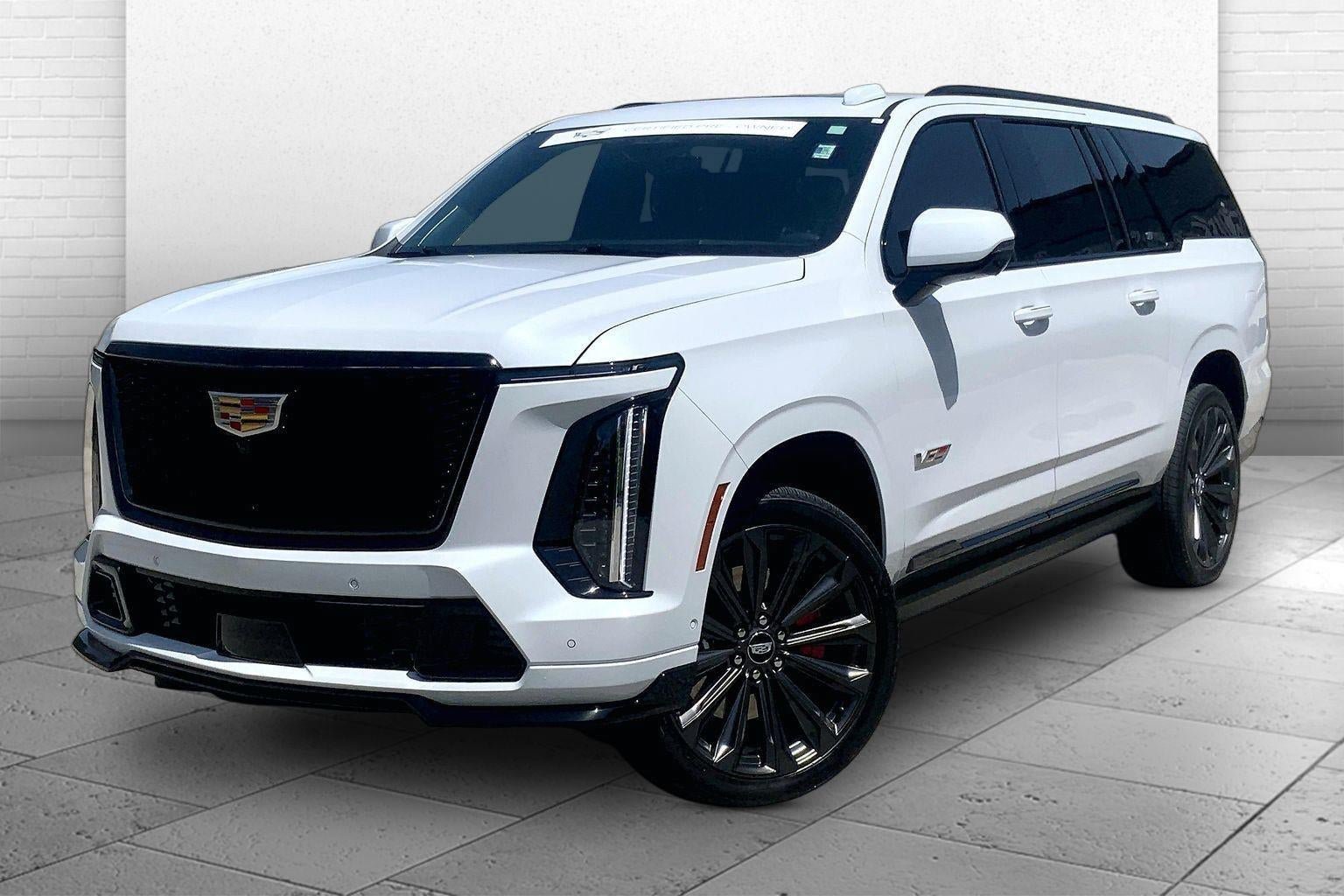 Certified 2026 Cadillac Escalade ESV V AWD/4WD image 13