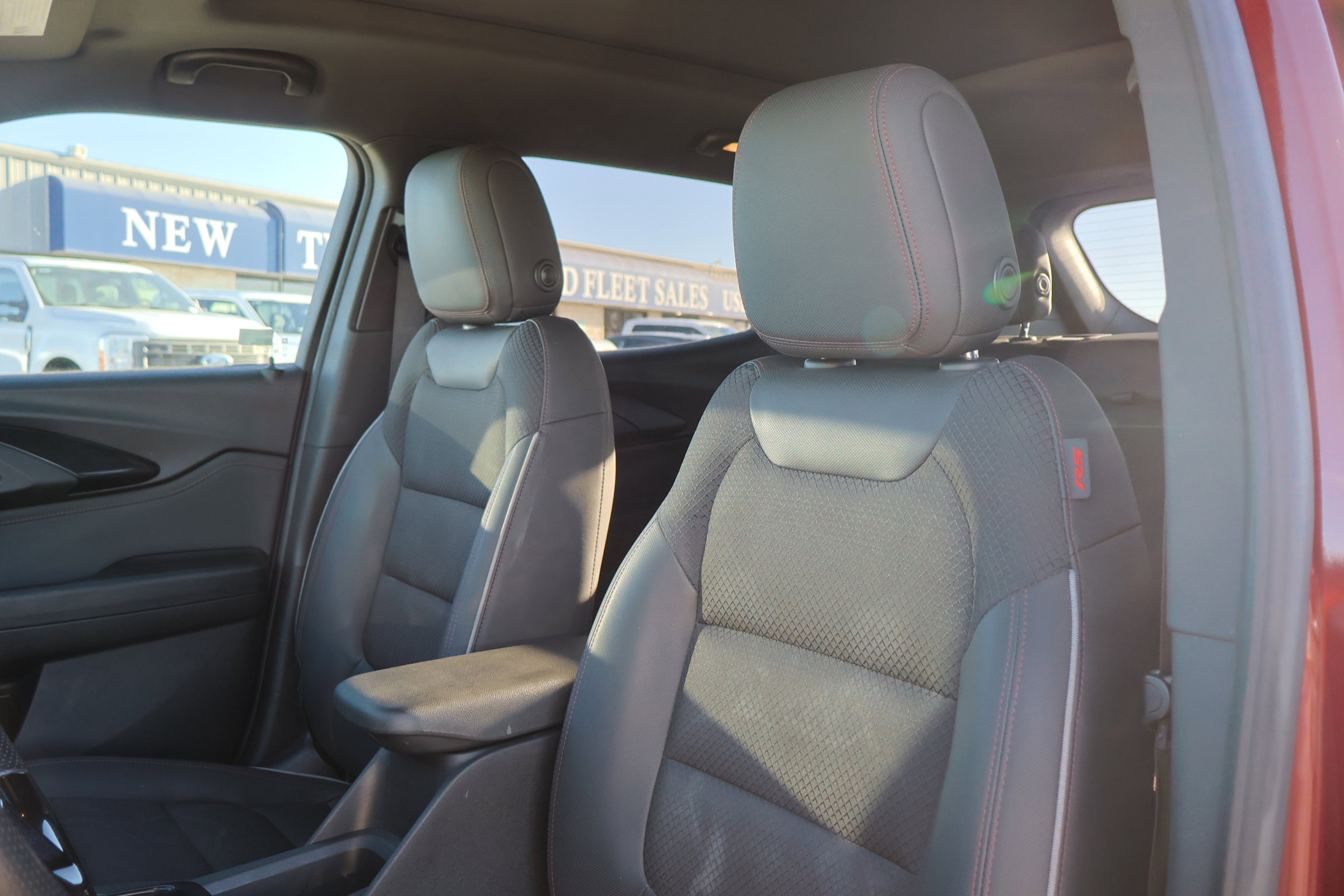 Used 2022 Chevrolet TrailBlazer RS w/ Sun and Liftgate Package image 26