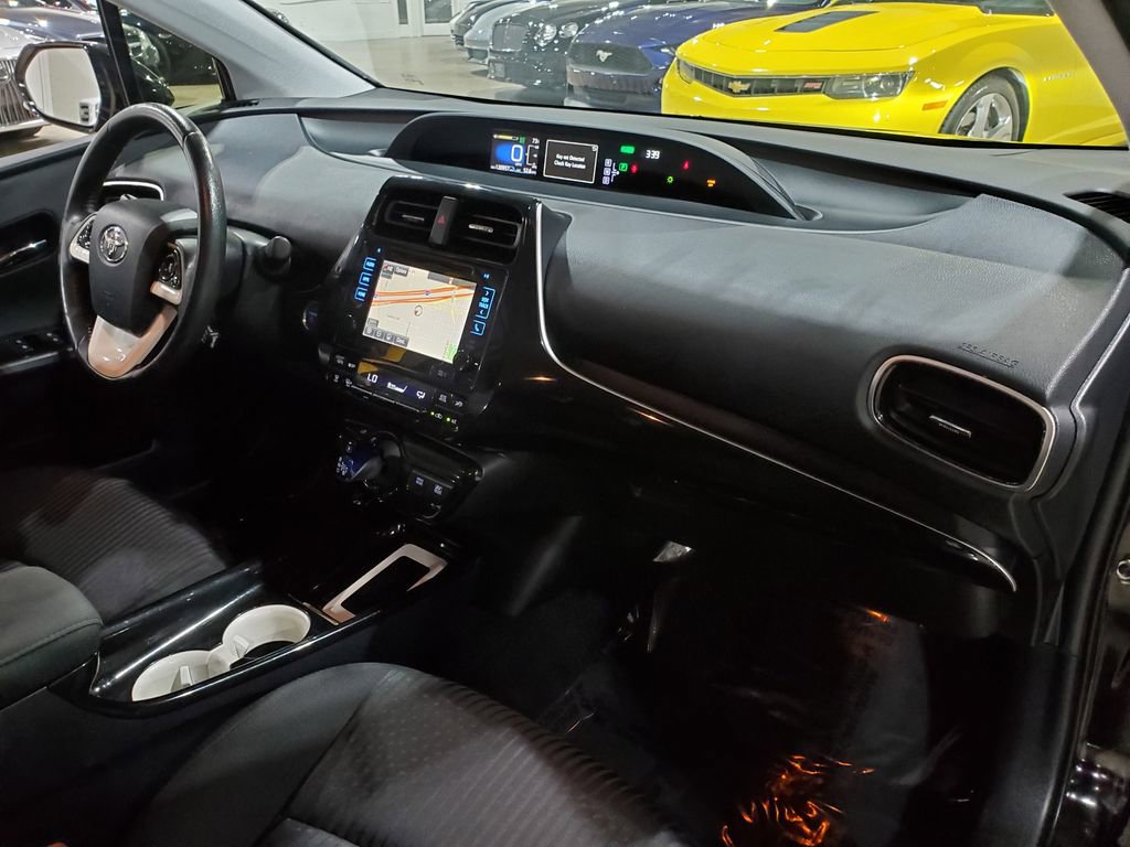 Used 2016 Toyota Prius Three image 15