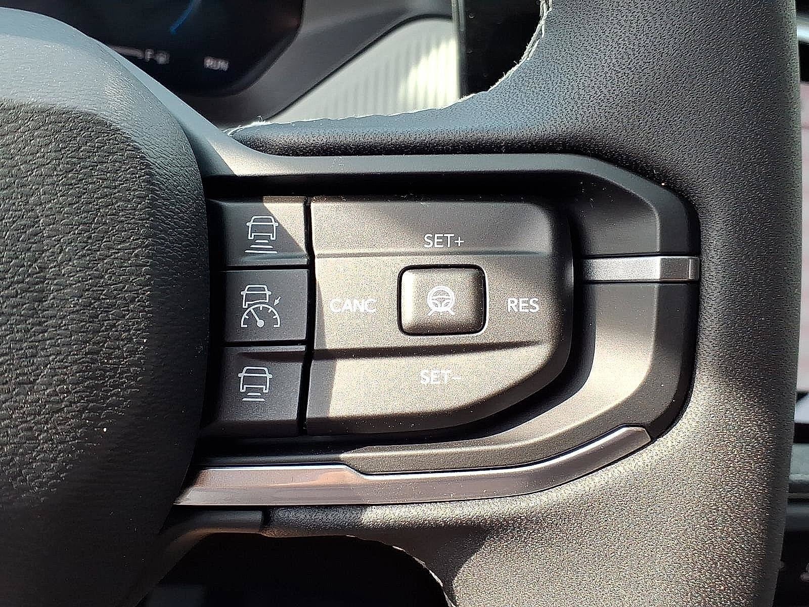 New 2026 Jeep Cherokee Laredo AWD/4WD image 14