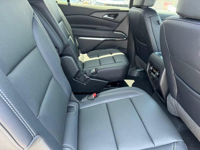 New 2026 Chevrolet Traverse LT w/ LPO, Floor Liner Package FWD image 8