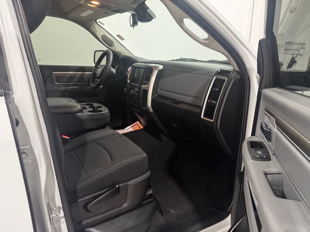 Used 2019 RAM 1500 Classic Warlock image 23