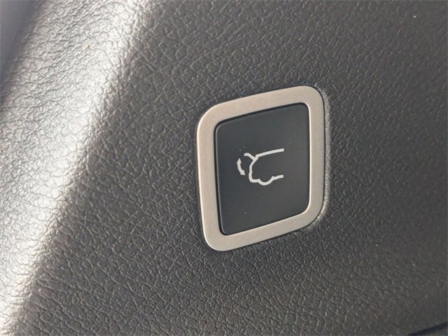 New 2026 Chrysler Voyager LX image 28