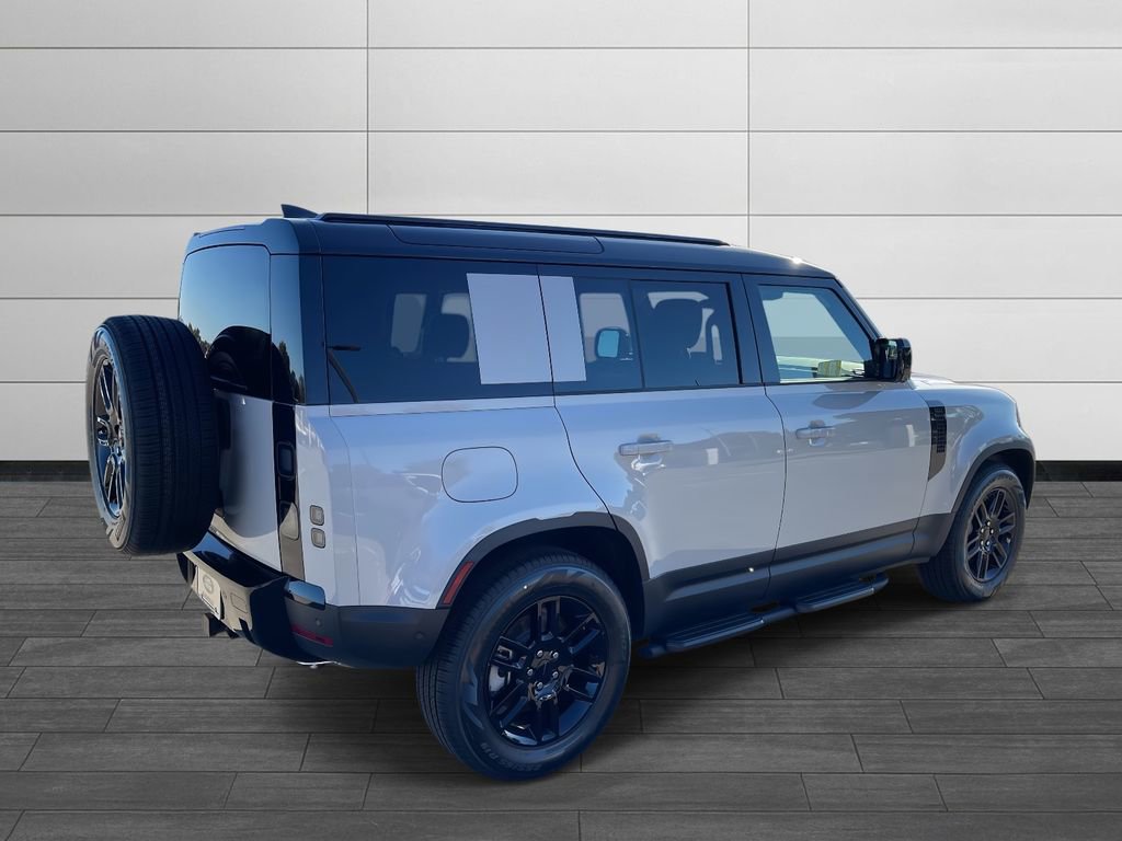 New 2026 Land Rover Defender 110 S AWD/4WD image 4