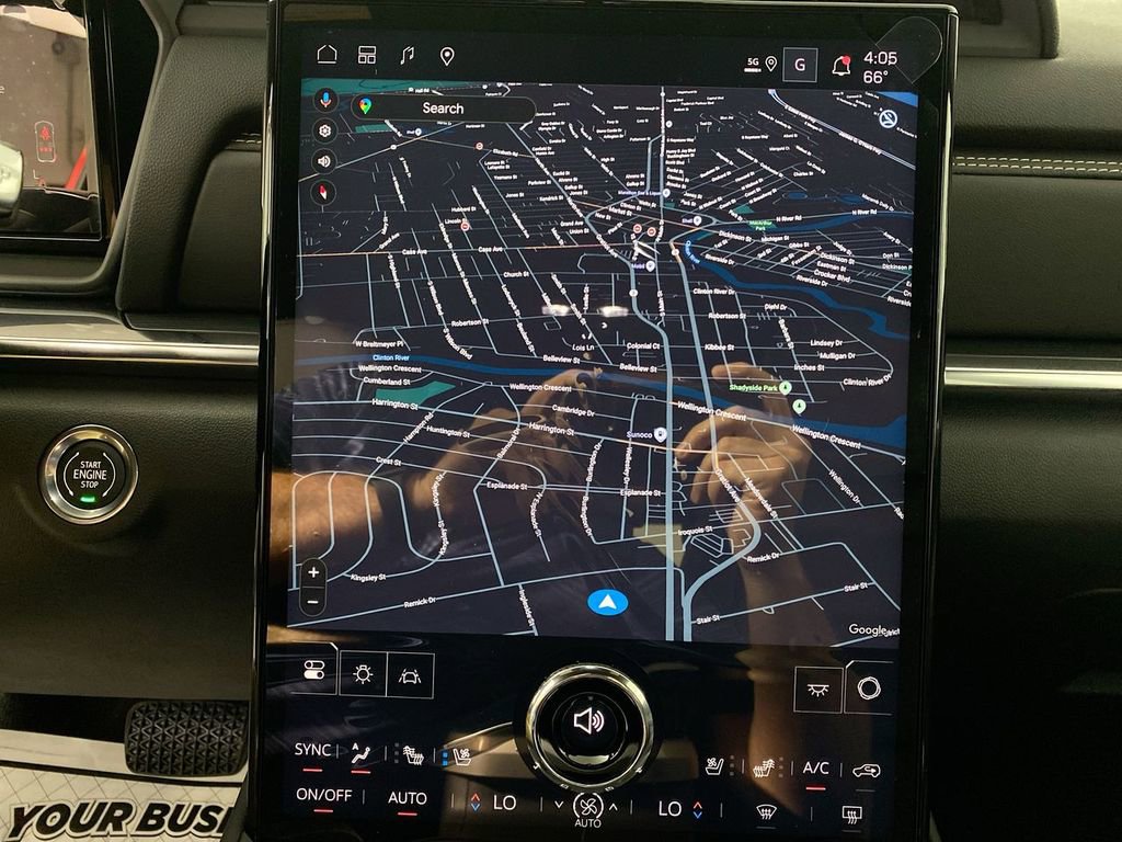 Used 2026 GMC Terrain Elevation w/ Elevation Premium Package image 18