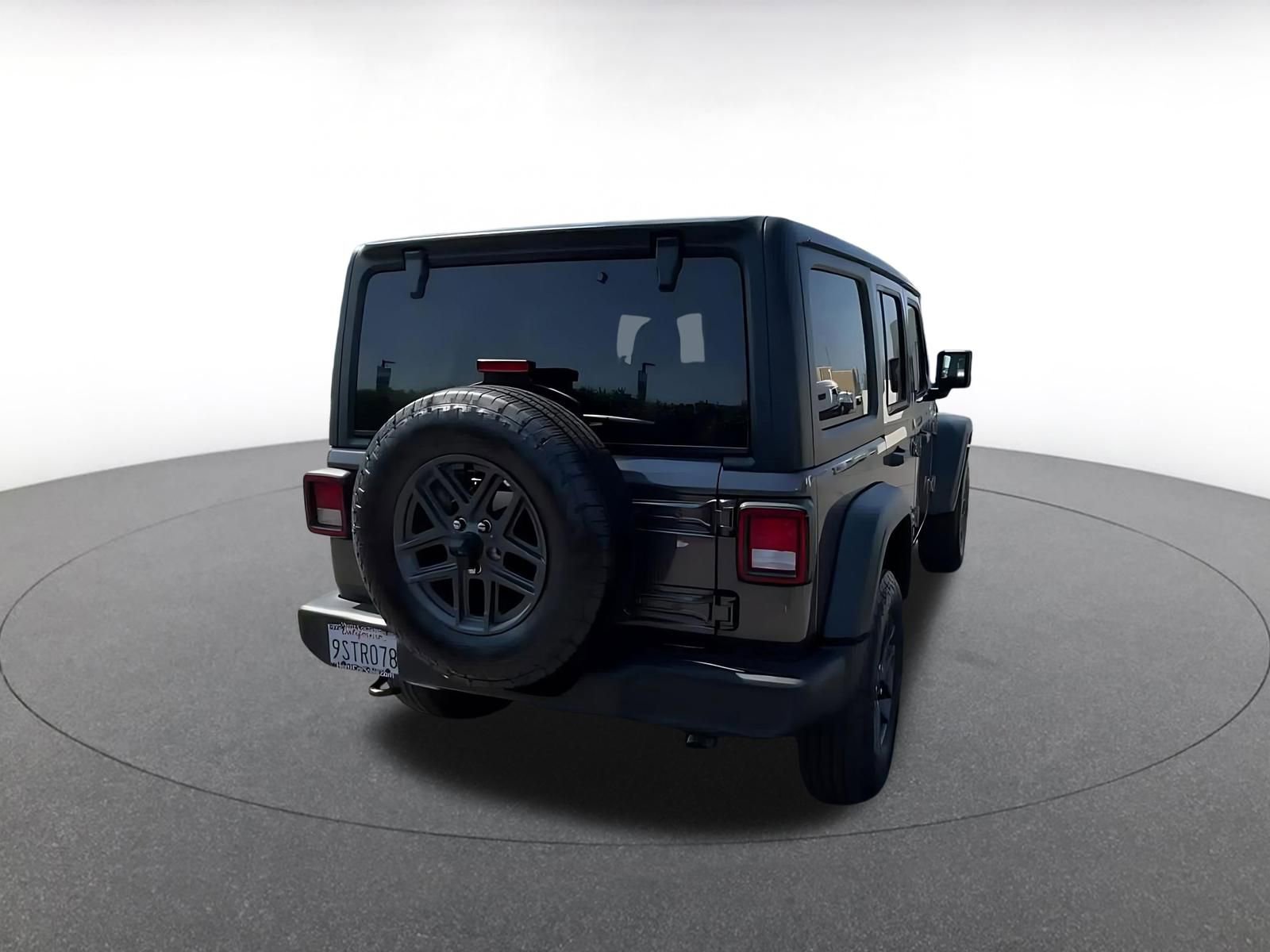 Used 2025 Jeep Wrangler Sport S image 14