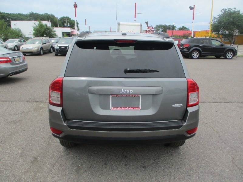 Used 2012 Jeep Compass Latitude FWD image 5