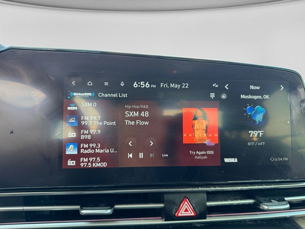 Used 2024 Hyundai Elantra SEL FWD image 12