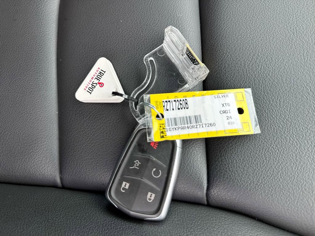 Used 2024 Cadillac XT6 Luxury image 37