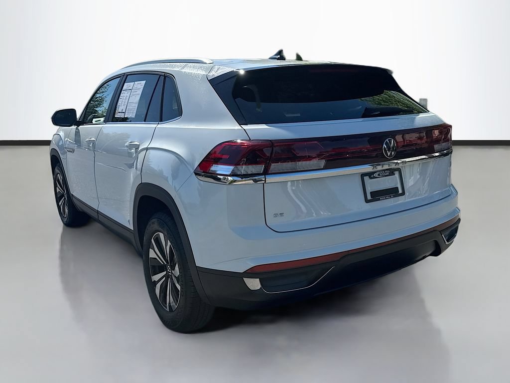 Used 2024 Volkswagen Atlas Cross Sport SE FWD image 6