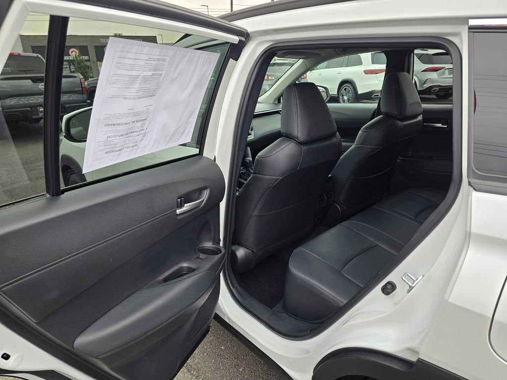 Used 2024 Toyota Corolla Cross XLE w/ Convenience Package image 17