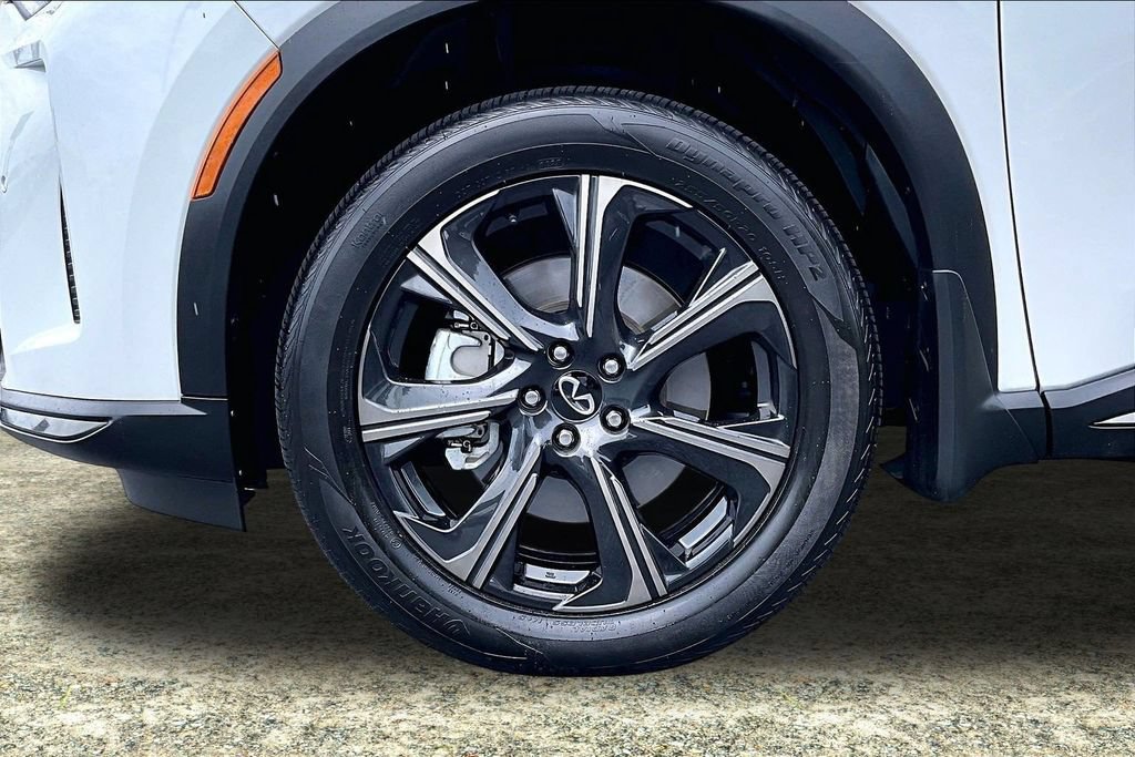 Used 2026 INFINITI QX60 Autograph w/ Dark Cargo Package AWD/4WD image 35