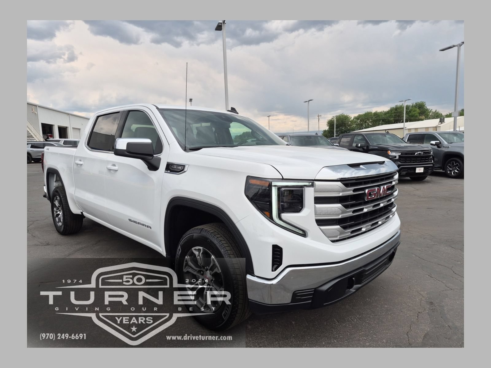 New 2026 GMC Sierra 1500 SLE AWD/4WD image 1