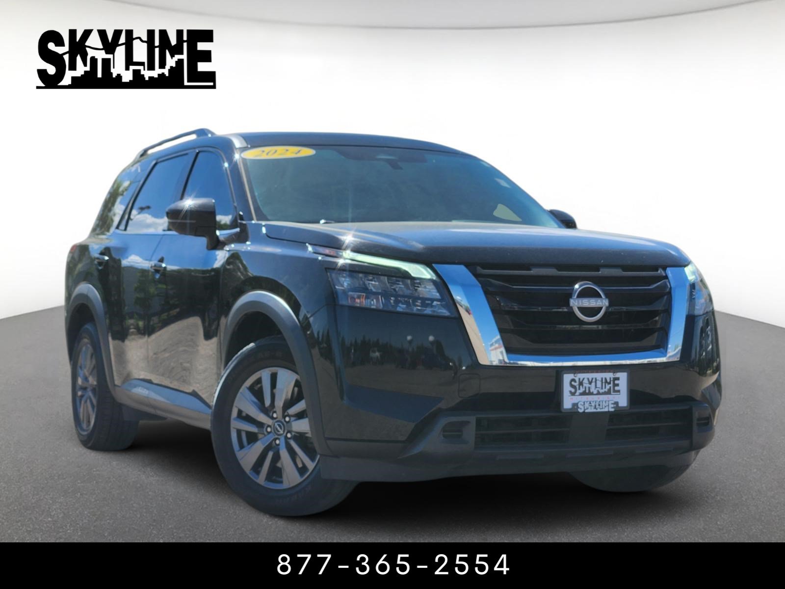 Used 2024 Nissan Pathfinder SV