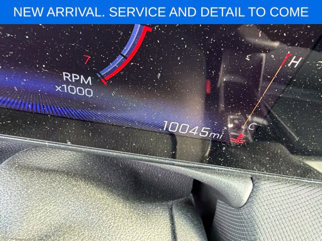 Used 2025 Chevrolet TrailBlazer LT w/ LT Cold Weather Package AWD/4WD image 17