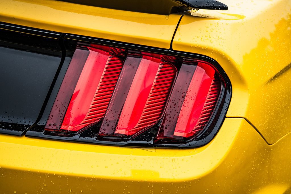 Used 2016 Ford Mustang GT Premium RWD image 8