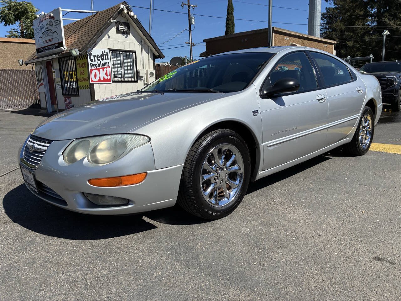 Used 2000 Chrysler 300M FWD image 1