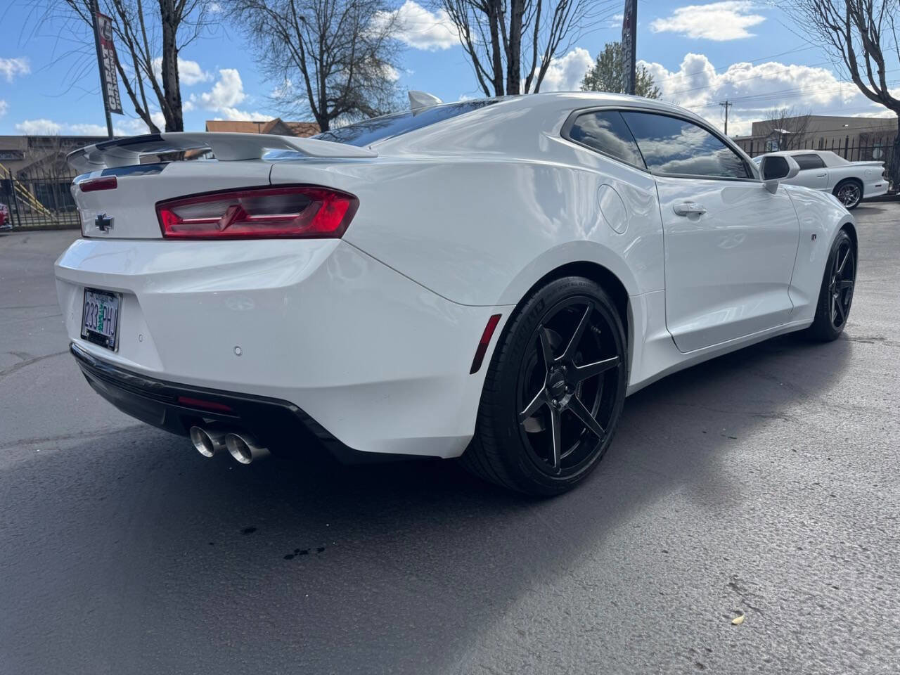 Used 2018 Chevrolet Camaro SS image 5