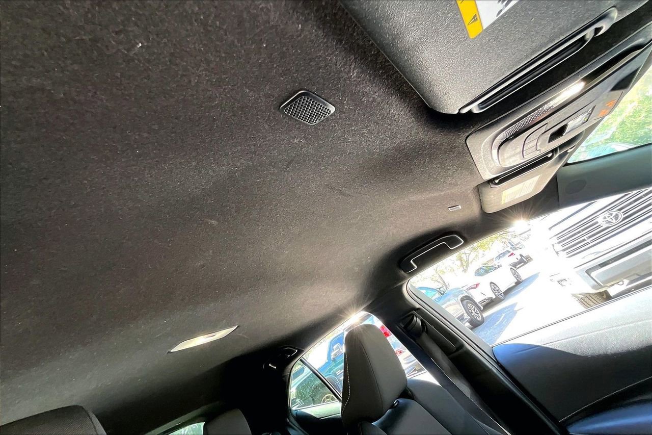 Used 2024 Toyota Corolla SE image 24