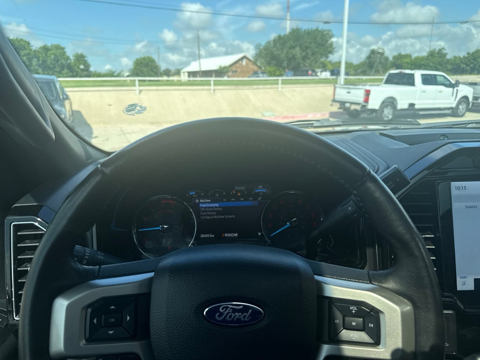 Used 2022 Ford F250 Lariat w/ Black Appearance Package AWD/4WD image 13