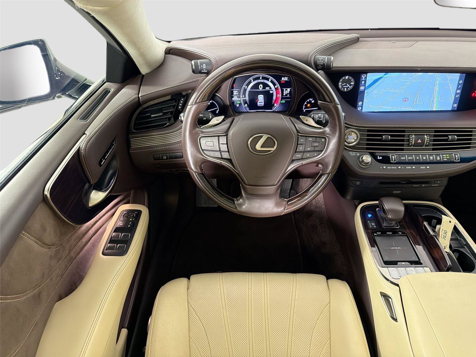 Used 2020 Lexus LS 500 w/ Interior Upgrade Package RWD image 22