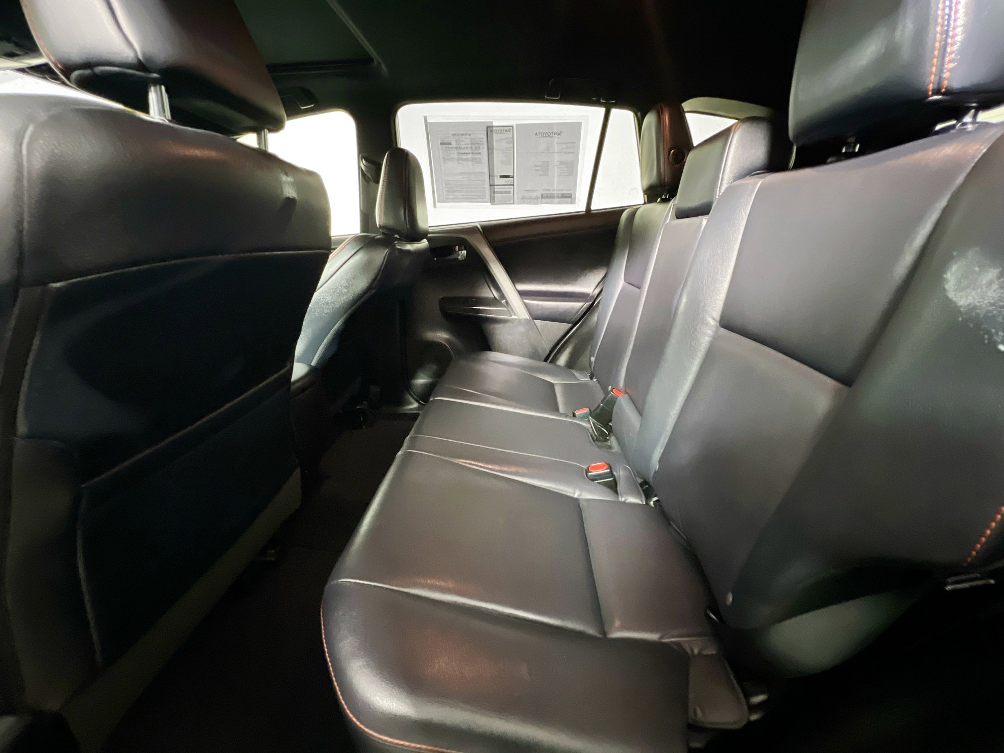 Used 2018 Toyota RAV4 SE w/ Power Extra Value Package FWD image 29