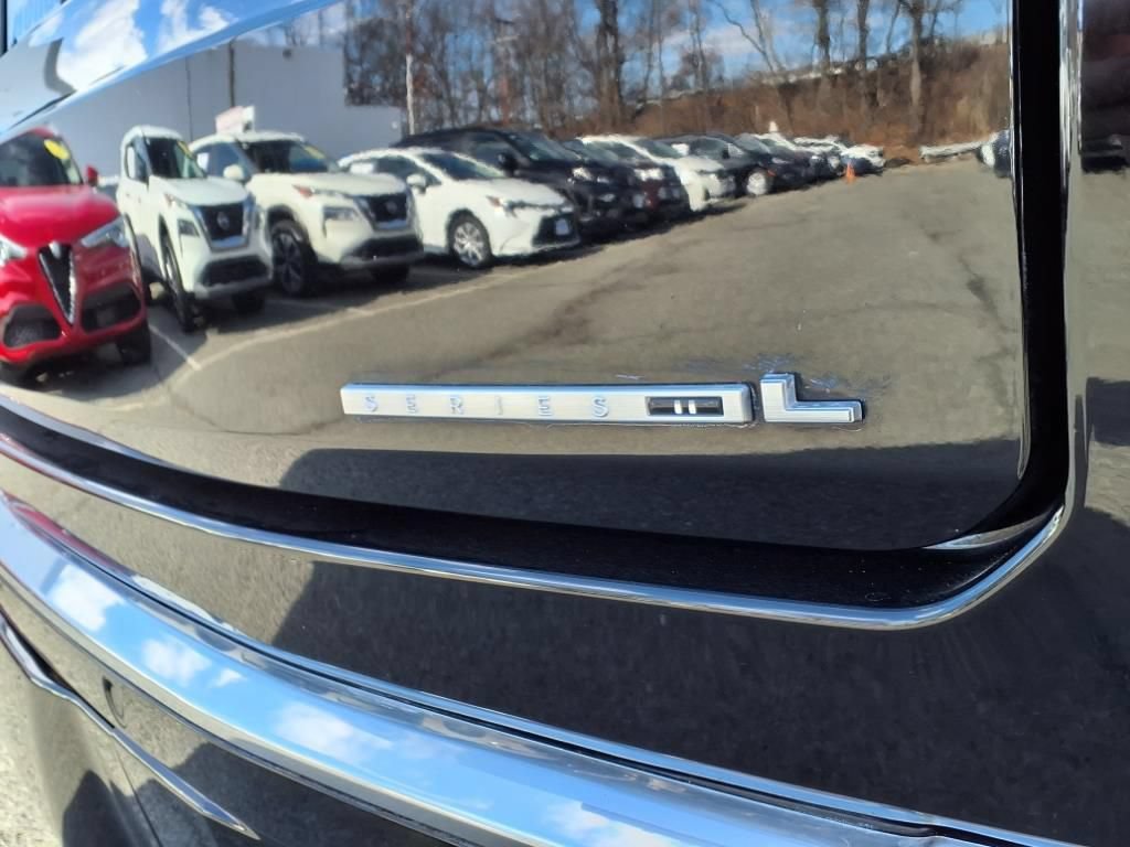Used 2023 Jeep Wagoneer L Series II AWD/4WD image 7