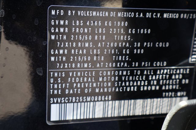 Certified 2025 Volkswagen Taos SE image 24