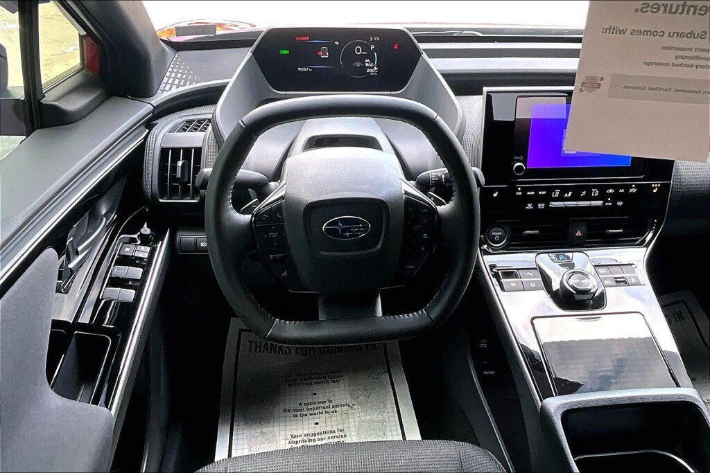 Certified 2025 Subaru Solterra AWD/4WD image 7