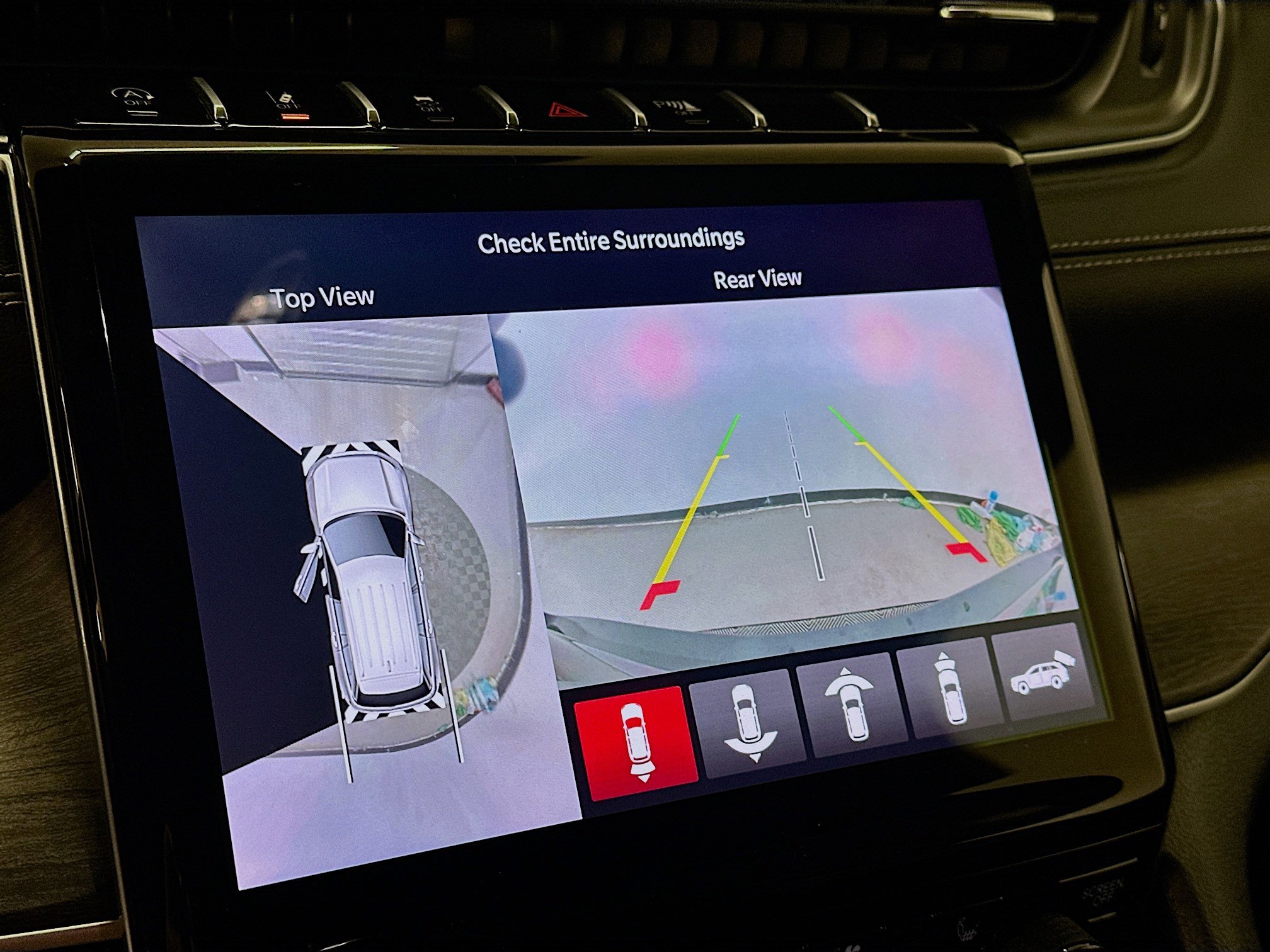 Used 2024 Jeep Grand Cherokee L Limited w/ Luxury Tech Group II image 23