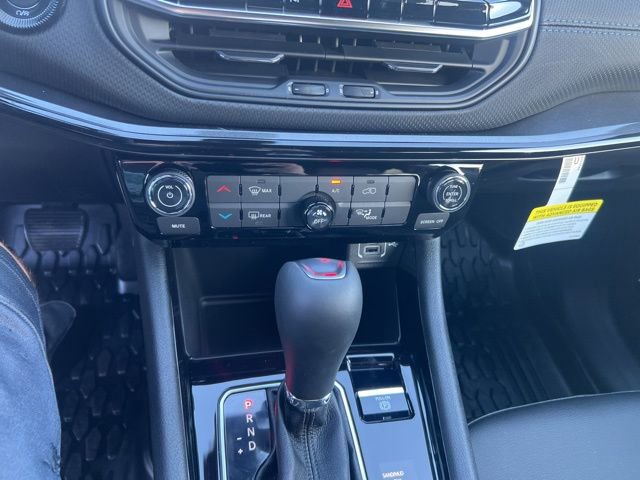 New 2026 Jeep Compass Latitude AWD/4WD image 23