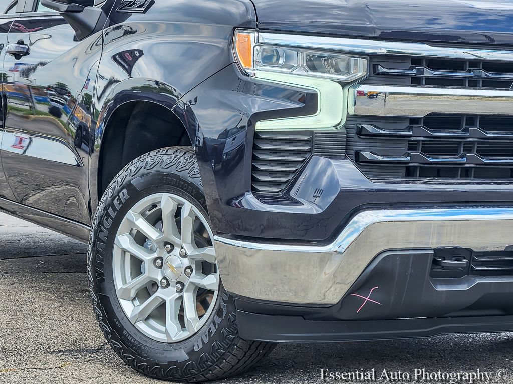 Certified 2023 Chevrolet Silverado 1500 LT AWD/4WD image 3