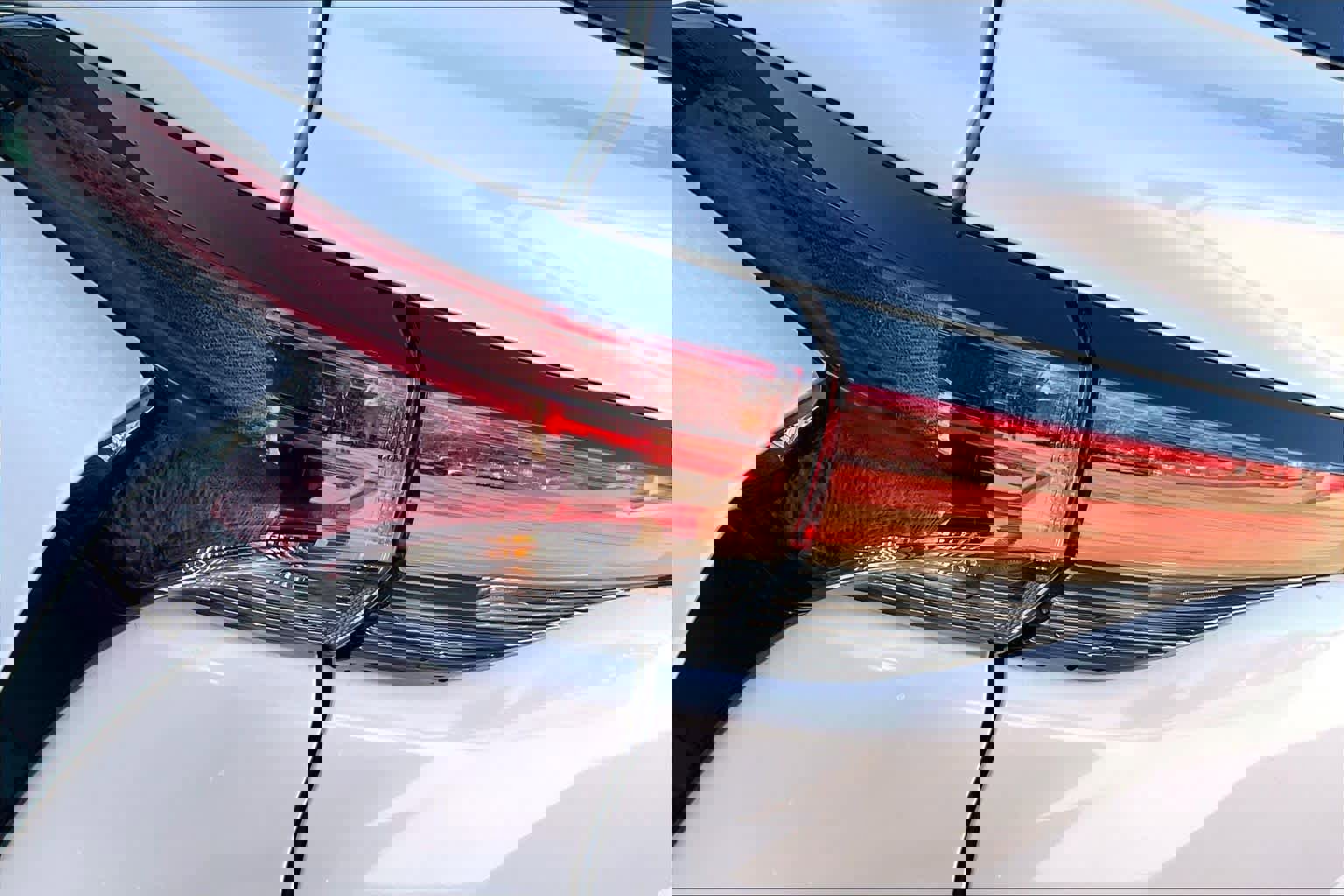 Used 2022 Toyota Sienna XLE image 27