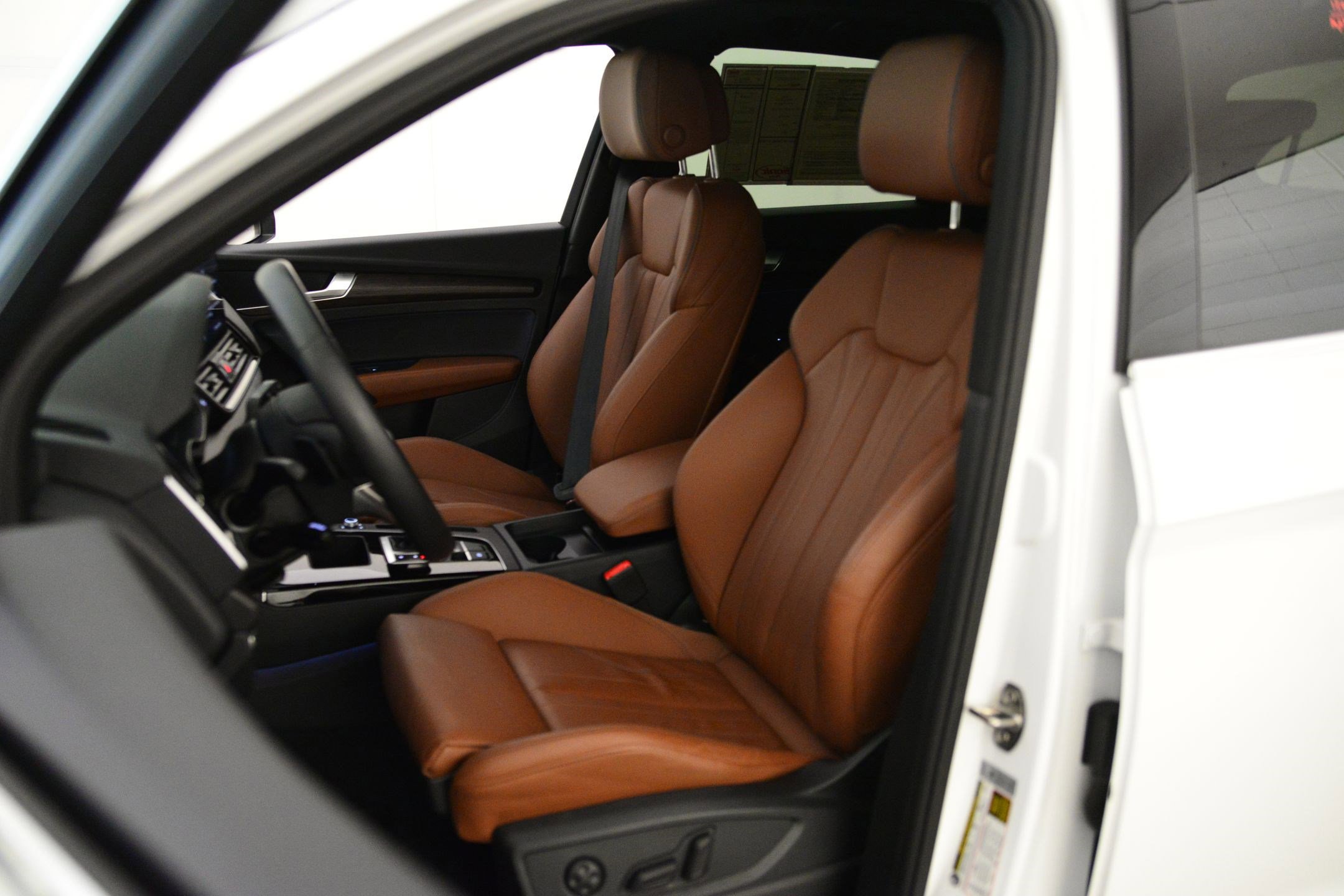 Certified 2025 Audi Q5 e Premium image 4