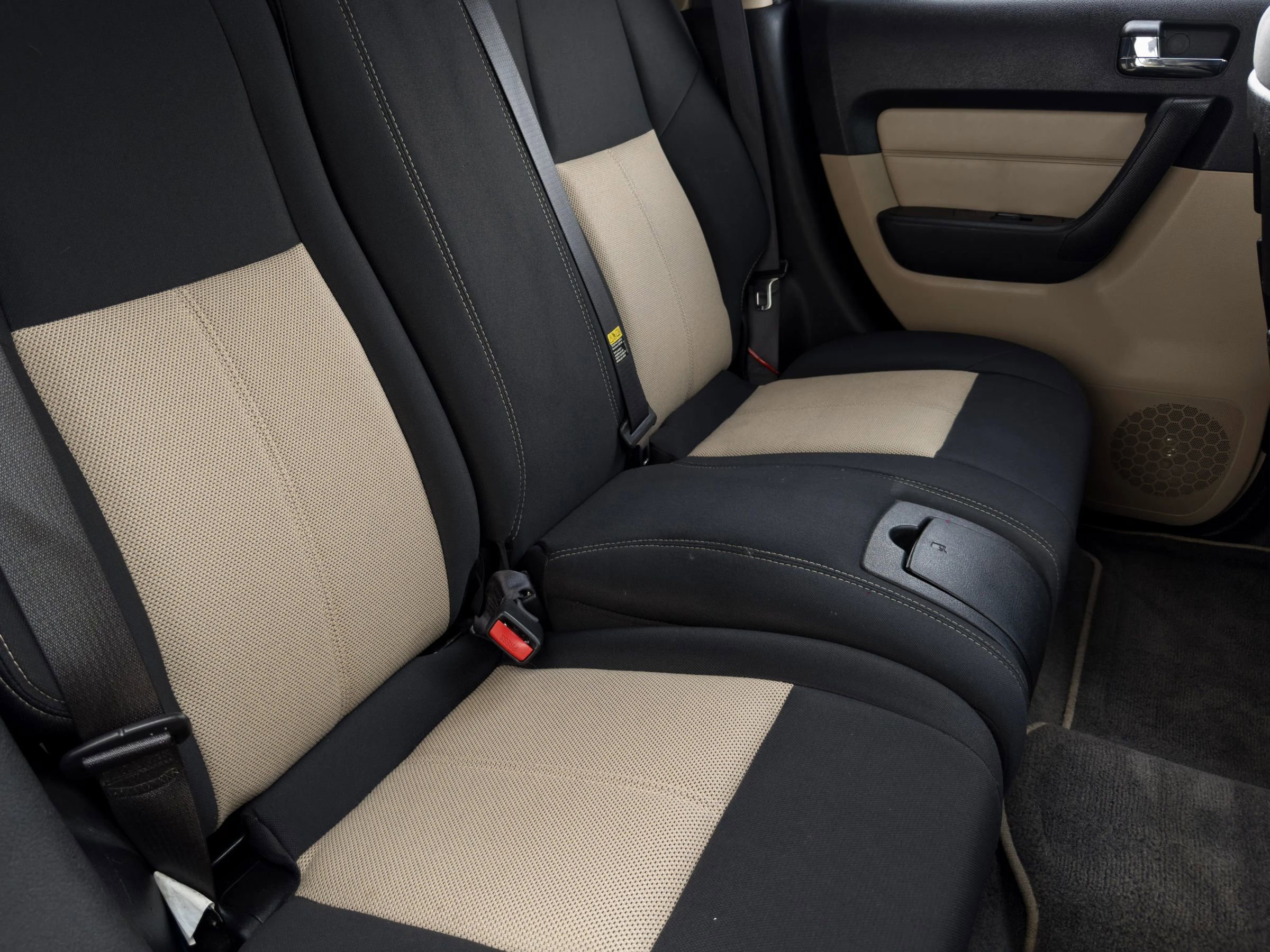 Used 2006 HUMMER H3 w/ Chrome Appearance Package image 9