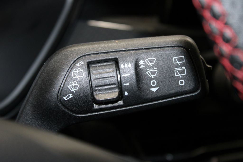 Used 2024 Ford Escape ST-Line image 35