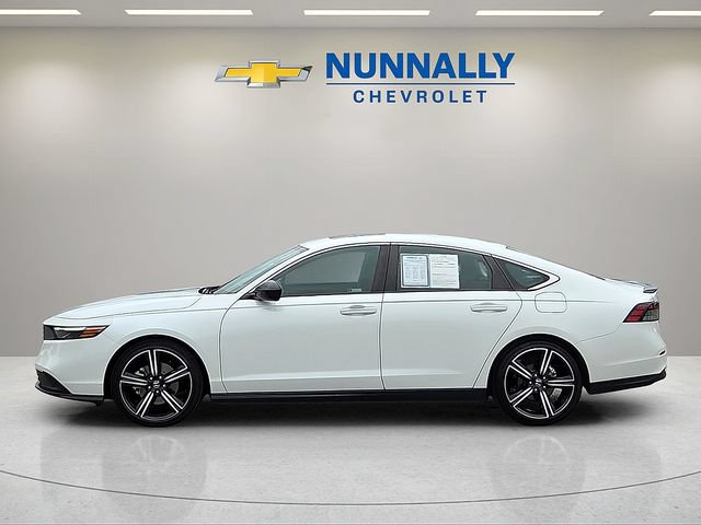 Used 2024 Honda Accord Sport image 2