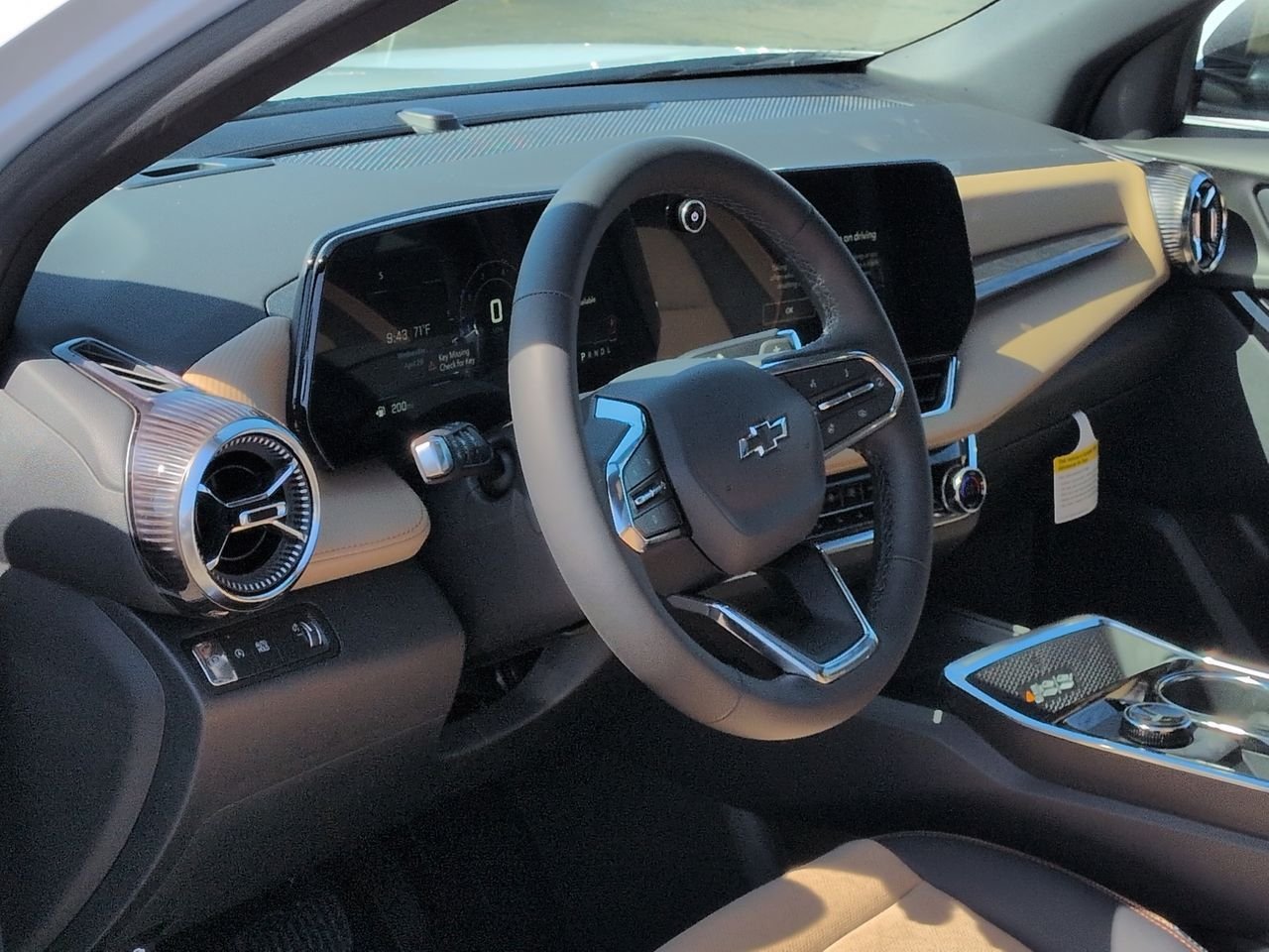 New 2026 Chevrolet Equinox ACTIV FWD image 10