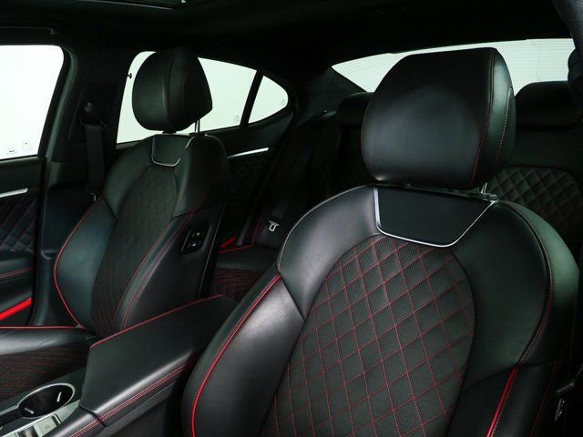 Used 2019 Genesis G70 3.3T Advanced w/ Sport Package image 5